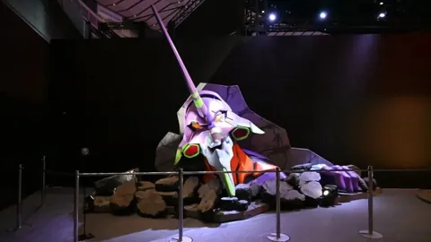 伊藤洋辉破门，穆西亚拉绝杀，拜仁4-0大胜法兰克福